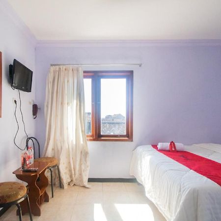 Hotel Reddoorz Near Pantai Boom Banyuwangi  Exterior foto