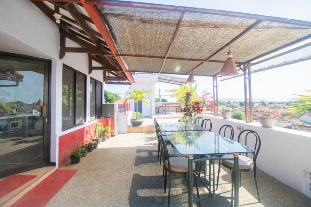 Hotel Reddoorz Near Pantai Boom Banyuwangi  Exterior foto