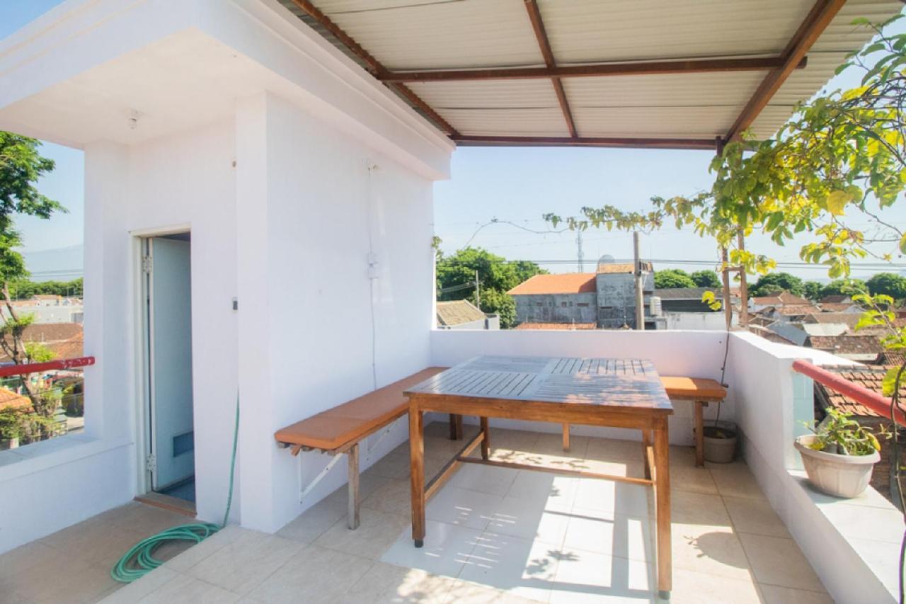 Hotel Reddoorz Near Pantai Boom Banyuwangi  Exterior foto
